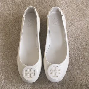 Tory Burch Minnie Patent White Flats Size 8.5